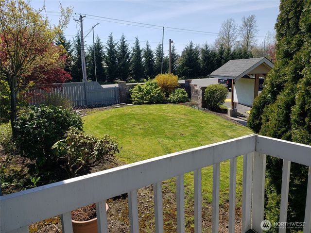 2200 Oak Ave #49, Enumclaw, WA 98022