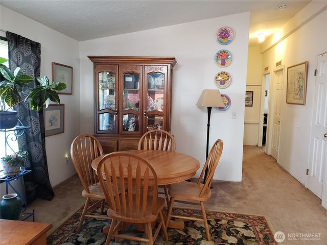 2200 Oak Ave #49, Enumclaw, WA 98022