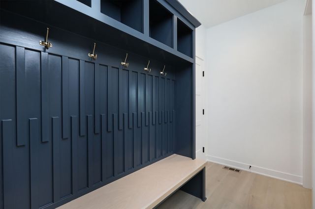 1600 Marina Cove Drive, Polk City, IA 50226