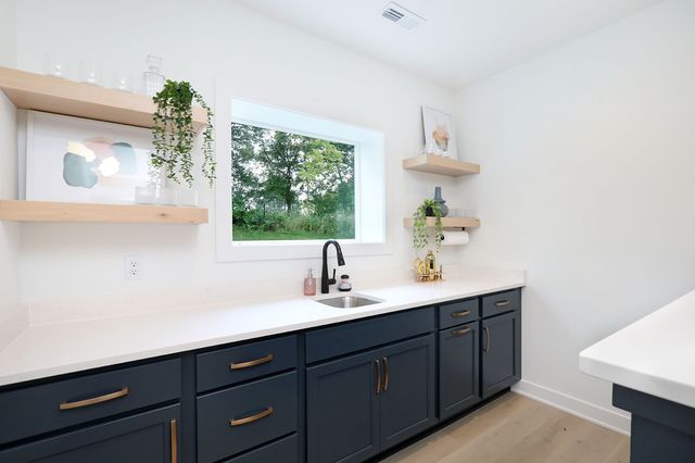 1600 Marina Cove Drive, Polk City, IA 50226