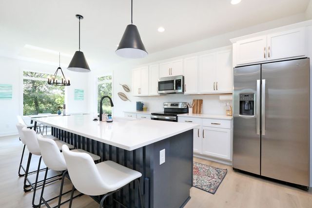 1600 Marina Cove Drive, Polk City, IA 50226