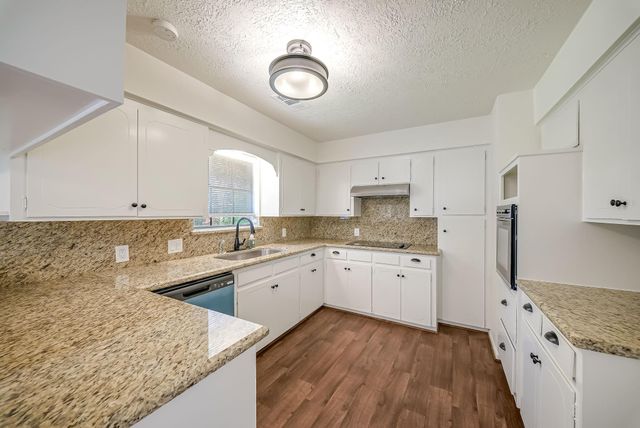 1410 Parkside Drive, Pasadena, TX 77502