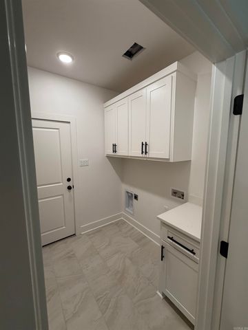 3933 Spencer Crossing, Benton, AR 72019