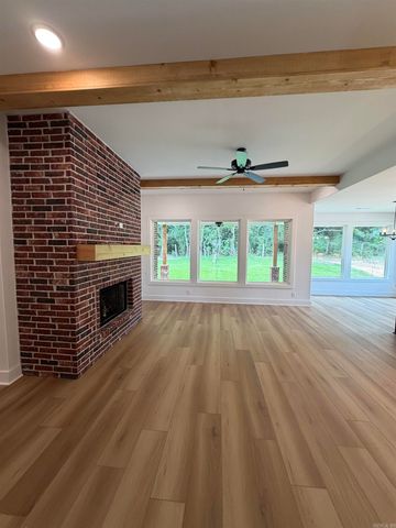 3933 Spencer Crossing, Benton, AR 72019