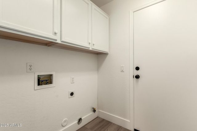 3129 E Oraibi Drive, Phoenix, AZ 85050