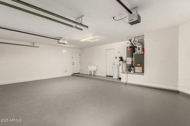 3129 E Oraibi Drive, Phoenix, AZ 85050