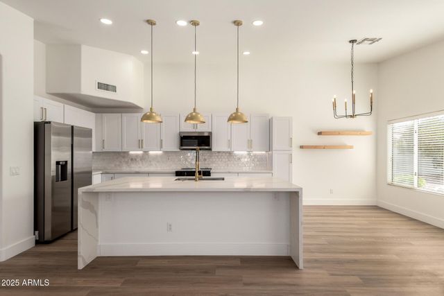 3129 E Oraibi Drive, Phoenix, AZ 85050