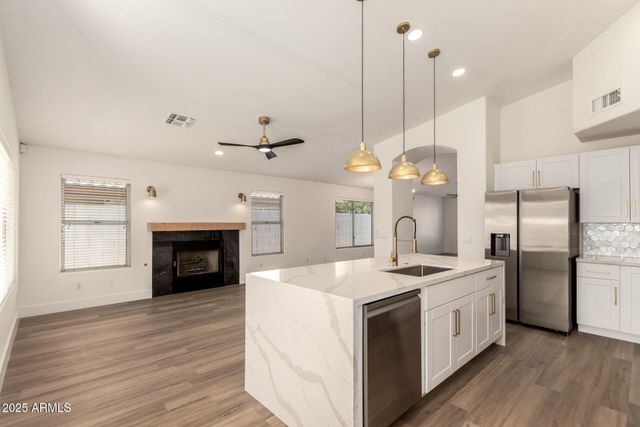 3129 E Oraibi Drive, Phoenix, AZ 85050