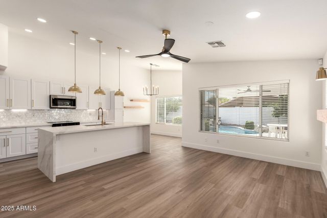 3129 E Oraibi Drive, Phoenix, AZ 85050