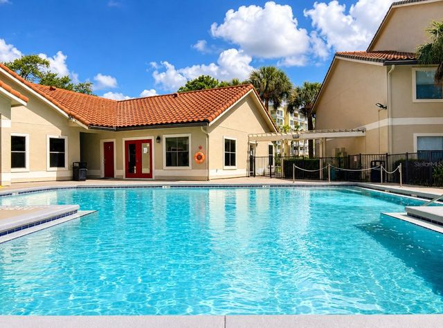 3034 PARKWAY BOULEVARD 202, Kissimmee, FL 34747