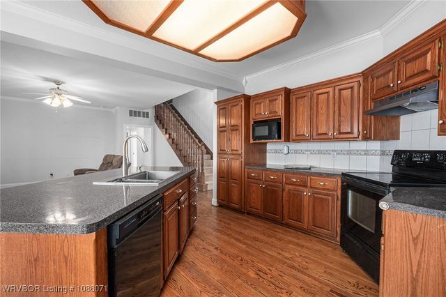 1901 Red Brown Place, Greenwood, AR 72936