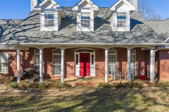 1901 Red Brown Place, Greenwood, AR 72936