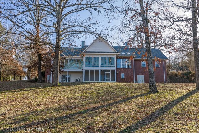 1901 Red Brown Place, Greenwood, AR 72936