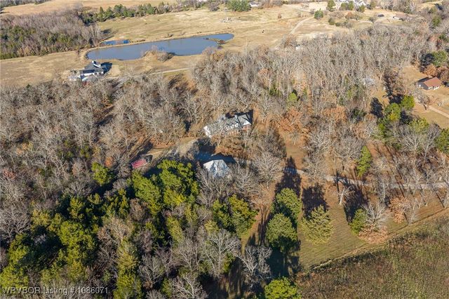 1901 Red Brown Place, Greenwood, AR 72936