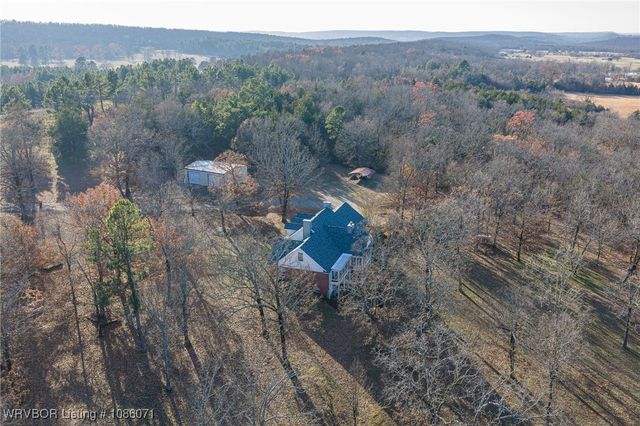 1901 Red Brown Place, Greenwood, AR 72936