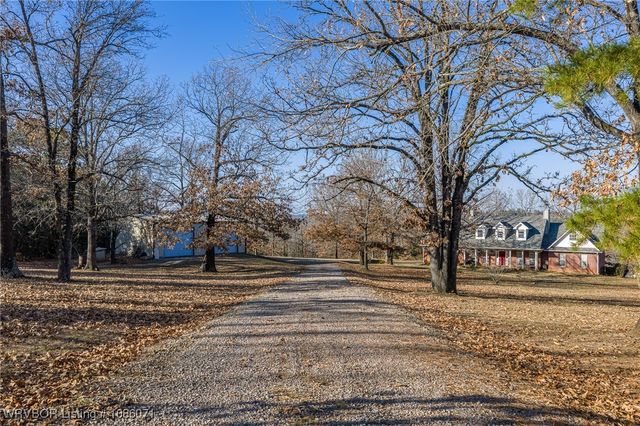 1901 Red Brown Place, Greenwood, AR 72936
