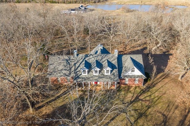 1901 Red Brown Place, Greenwood, AR 72936