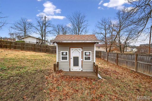 1612 N 6th Street, De Soto, MO 63020