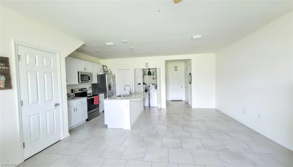 14008 Oviedo PL, FORT MYERS, FL 33905 — photo 2