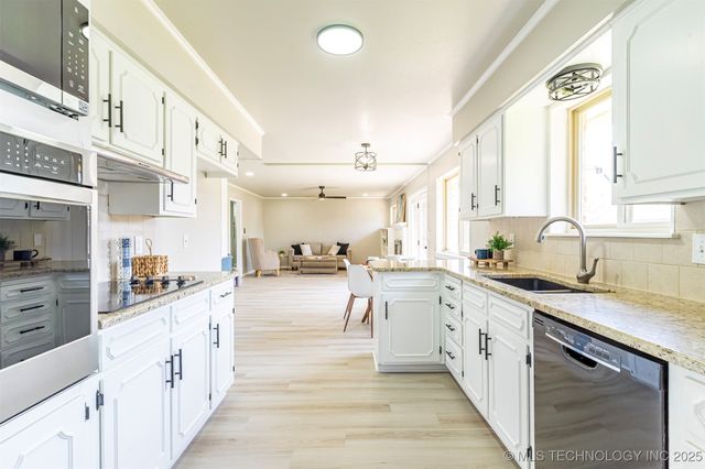 9012 E 37th Street, Tulsa, OK 74145