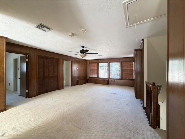 5622 Green Springs Drive, Houston, TX 77066