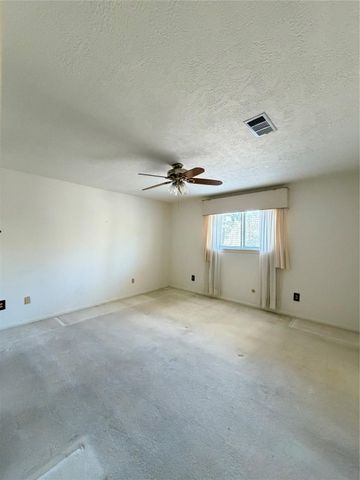 5622 Green Springs Drive, Houston, TX 77066