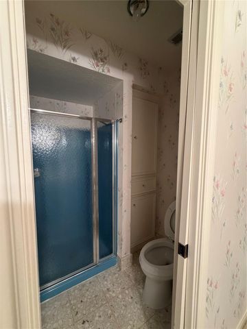 5622 Green Springs Drive, Houston, TX 77066