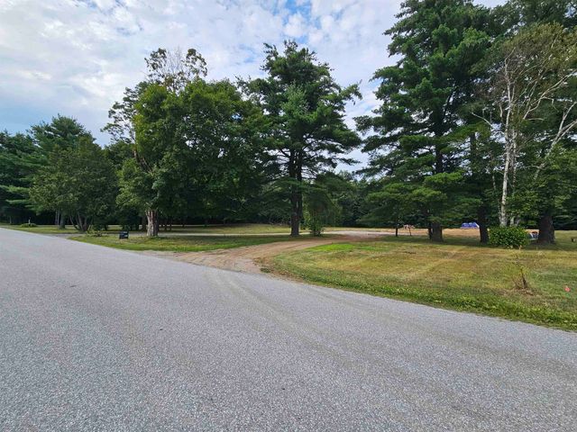 1160 Sandhill Road, Georgia, VT 05468