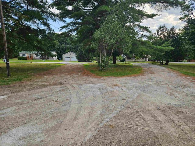 1160 Sandhill Road, Georgia, VT 05468
