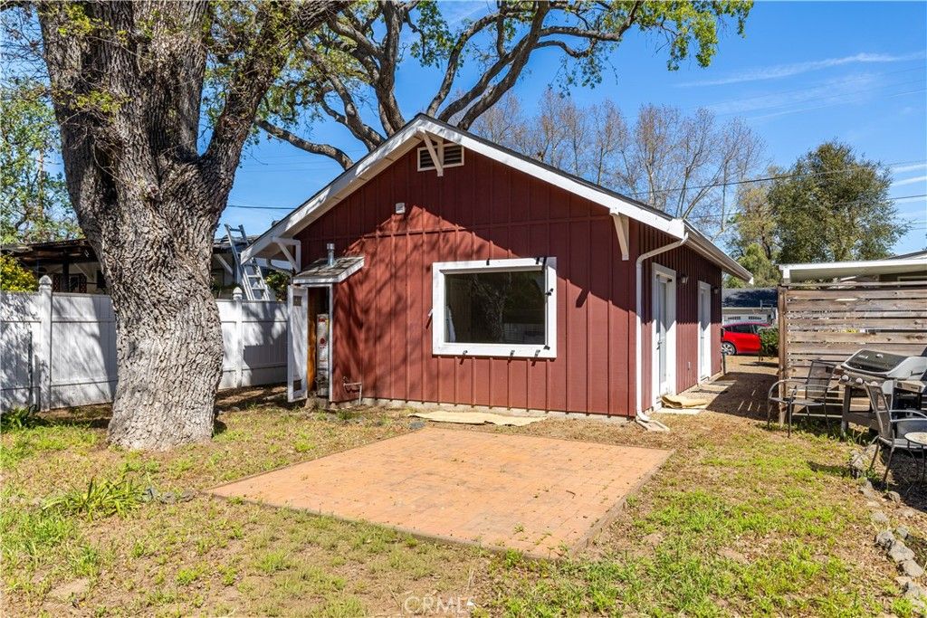 Image 41 of property listing at 115 2nd, Templeton, CA 93465