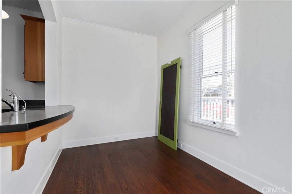 Image 9 of property listing at 115 2nd, Templeton, CA 93465