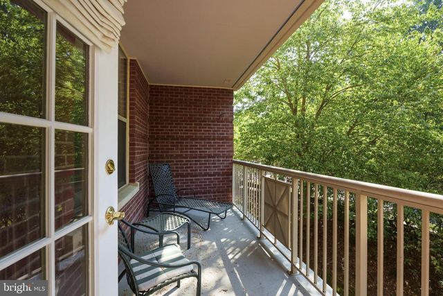 2140 WINDROW DR, Princeton, NJ 08540