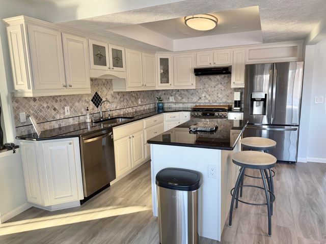 5100 Stellar Rd Road, Shelby Twp, MI 48316