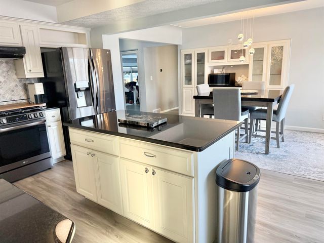 5100 Stellar Rd Road, Shelby Twp, MI 48316