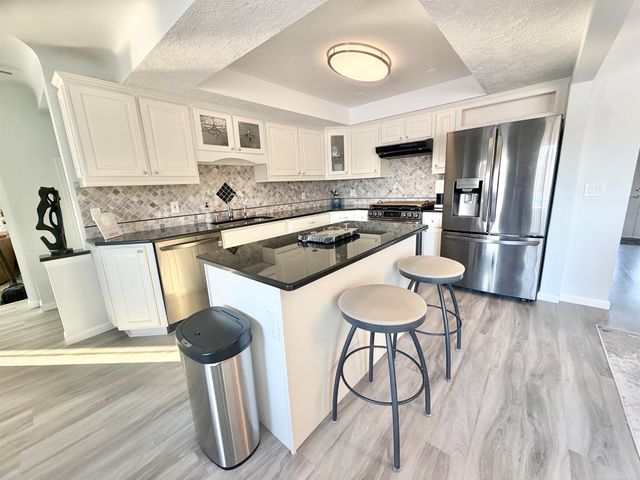 5100 Stellar Rd Road, Shelby Twp, MI 48316