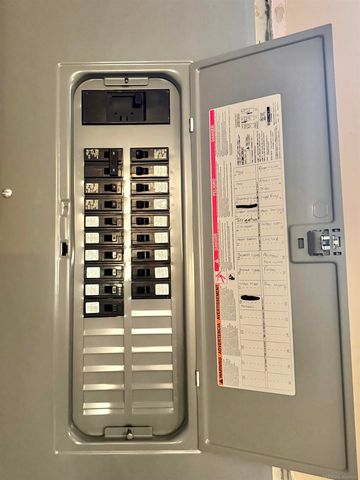 5100 Stellar Rd Road, Shelby Twp, MI 48316