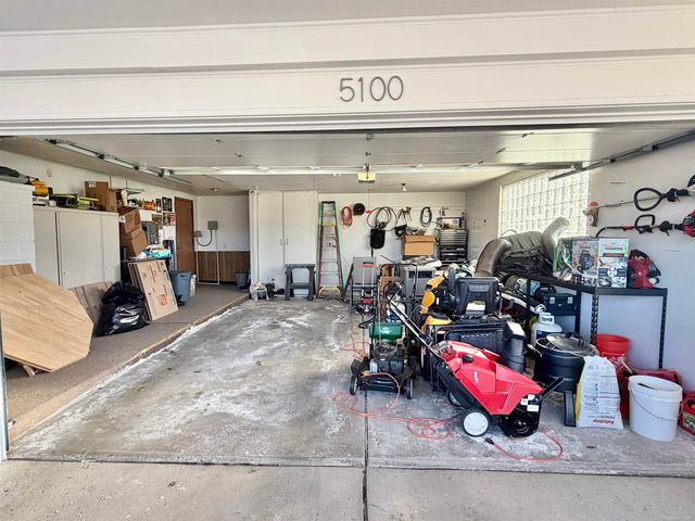 5100 Stellar Rd Road, Shelby Twp, MI 48316