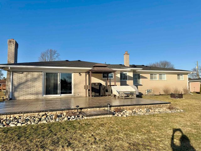 5100 Stellar Rd Road, Shelby Twp, MI 48316