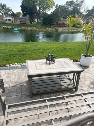 5100 Stellar Rd Road, Shelby Twp, MI 48316