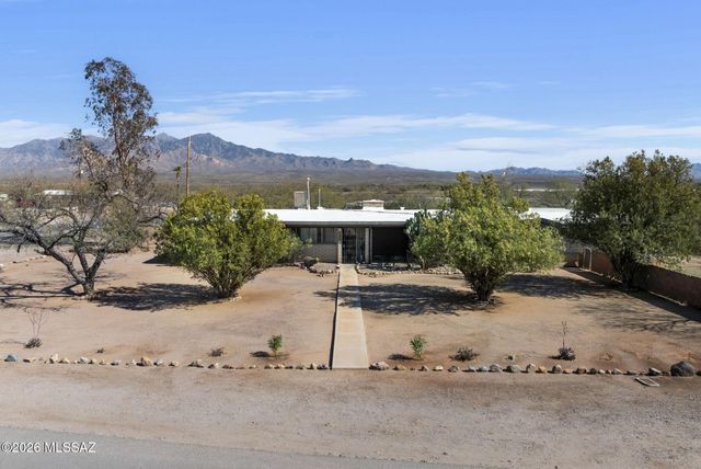 4621 W Tumacacori Drive, Amado, AZ 85645