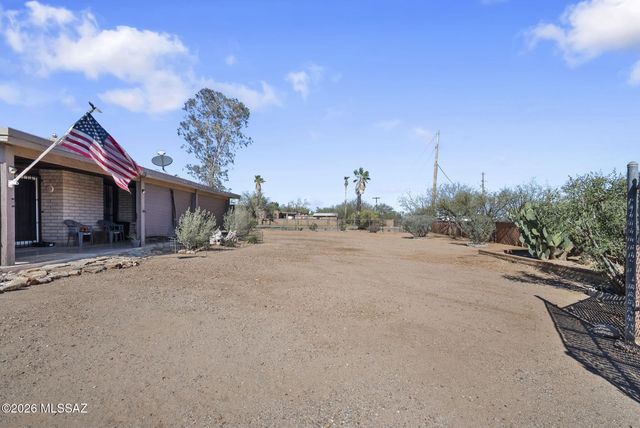 4621 W Tumacacori Drive, Amado, AZ 85645