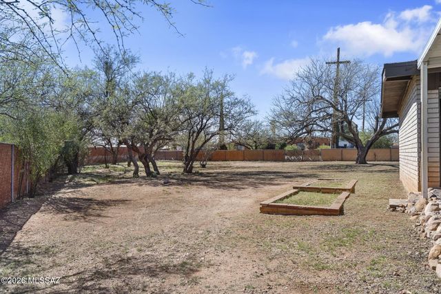 4621 W Tumacacori Drive, Amado, AZ 85645