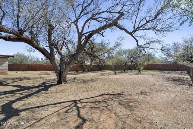 4621 W Tumacacori Drive, Amado, AZ 85645