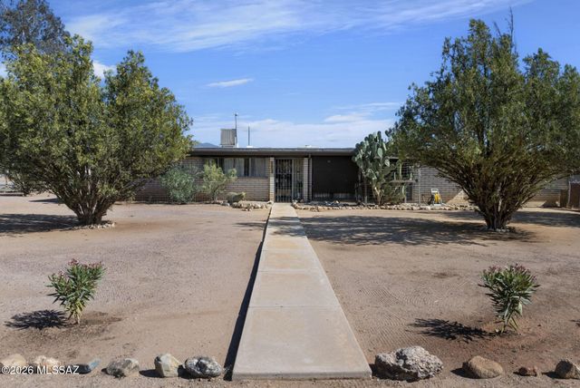 4621 W Tumacacori Drive, Amado, AZ 85645