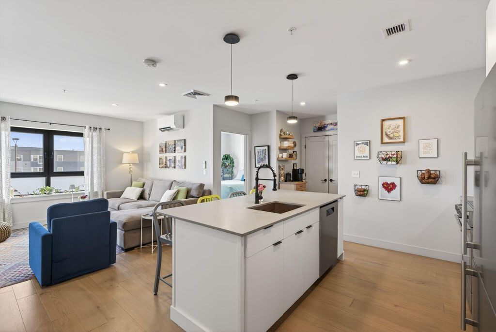 75 Chestnut Street 310, Portland, ME 04101 — photo 2