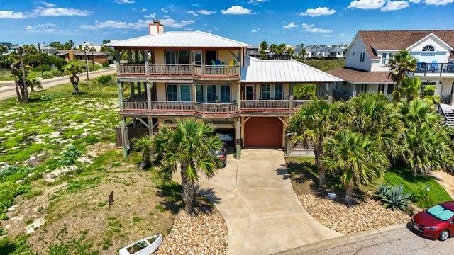 540 Ocean View Dr, Port Aransas, TX 78373