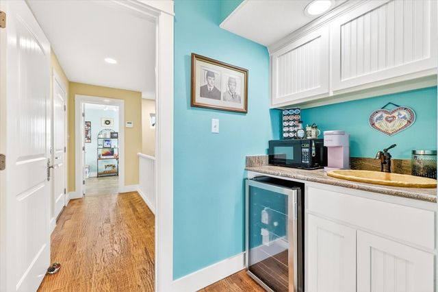 540 Ocean View Dr, Port Aransas, TX 78373