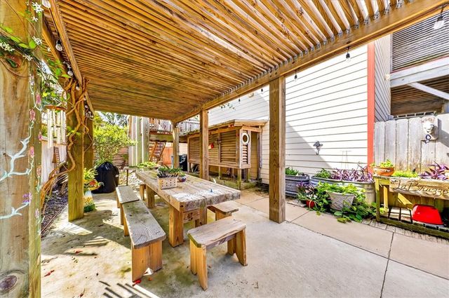 540 Ocean View Dr, Port Aransas, TX 78373