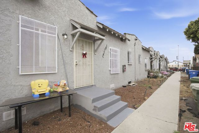 10712 S Broadway, Los Angeles, CA 90061