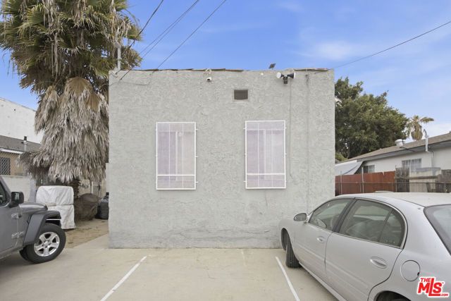 10712 S Broadway, Los Angeles, CA 90061